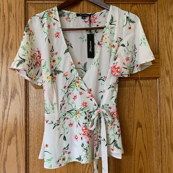 Shinestar Tops - Women’s shinestar top shirt white floral sz L new